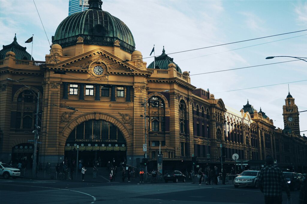 moving to melbourne from perth 